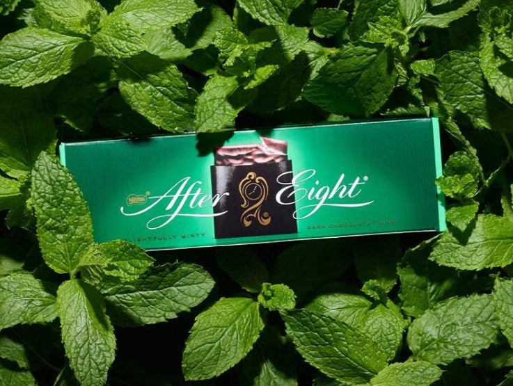 AFTER EIGHT