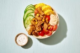 Receita de Poké Bowl Veggie Love com Tiras Vegan GARDEN GOURMET